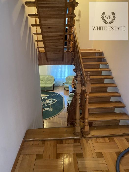 Продаж на вул. Вербицького Михайла