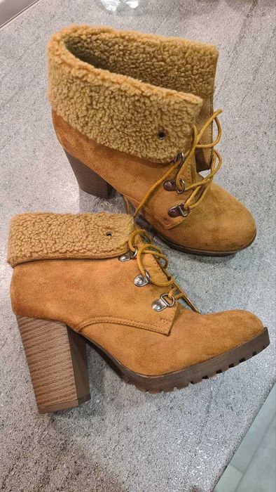 Ботильйони. Нові. Розмір 38. Sweet Shoes.