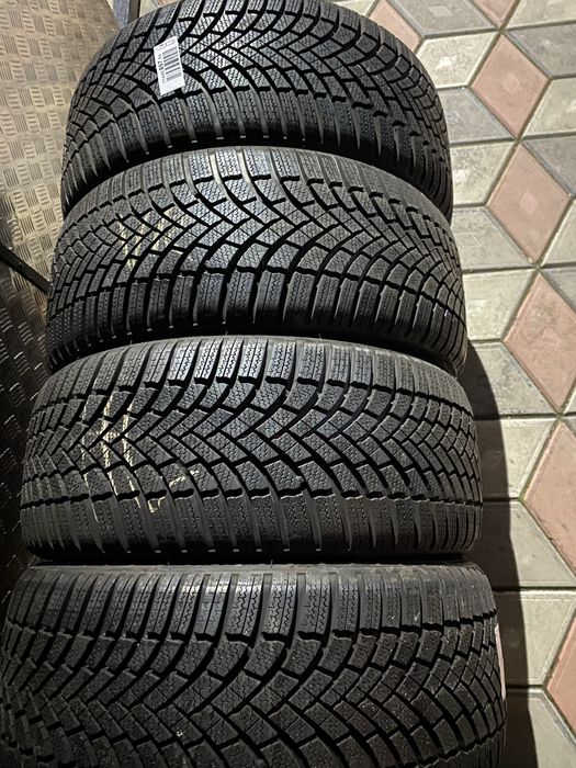 Bridgestone Blizzak 005 235/40/19 96V 2821 рік