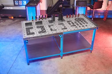 Stół spawalniczy modułowy 1000 X 2000 system 28 z narzędziami