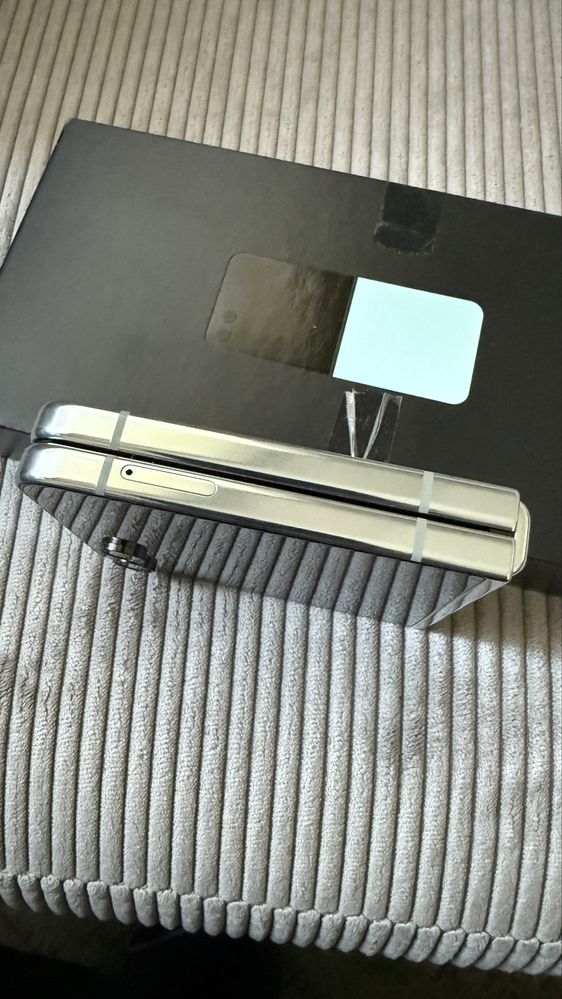 Samsung Galaxy Z Flip 5