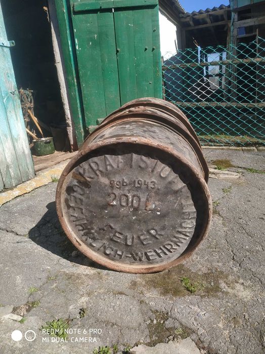 Німецкі металеві бочки 1943 р.в.-3000гр за дві.
