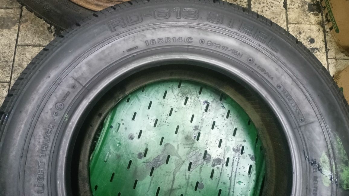 Opona Bridgestone 165 R 14 C