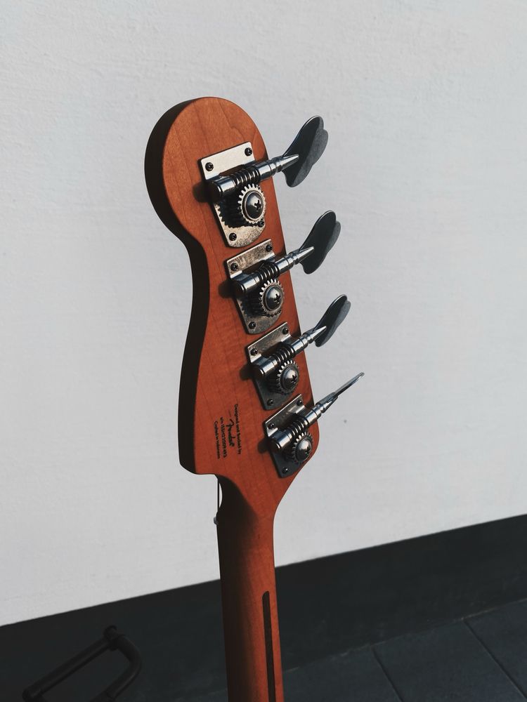 Бас-гітара Fender 40th Anniversary P-Bass DR