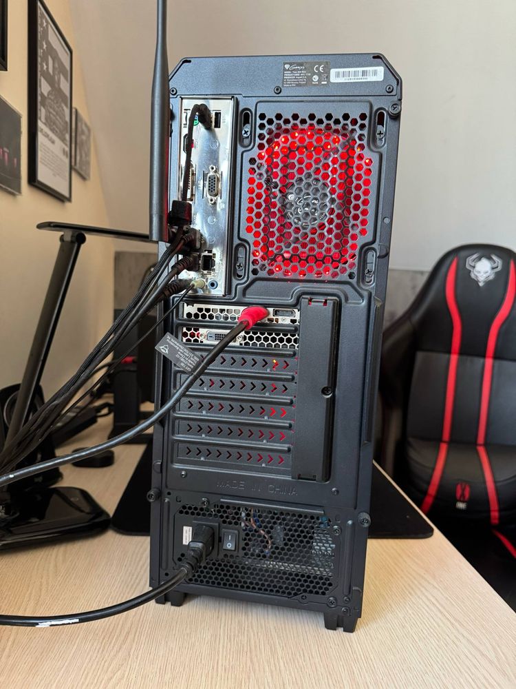 Komputer RTX 2060, Intel i5 9600k + monitor