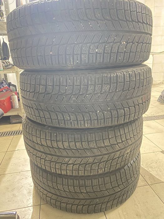 Шини зимові Michelin x-ice 215/55/r17 в чудовому стані