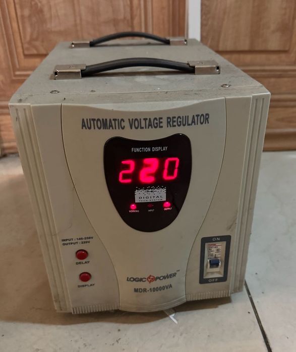 Стабилизатор напряжения Logic Power MDR 10000 VA