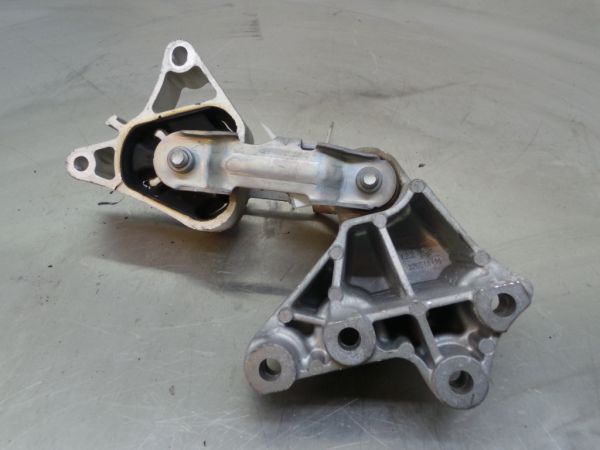 Apoio do motor MERCEDES-BENZ Classe A (W176)