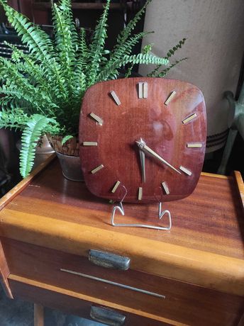 Zegar modernistyczny, drewniany / Vintage, Retro Style