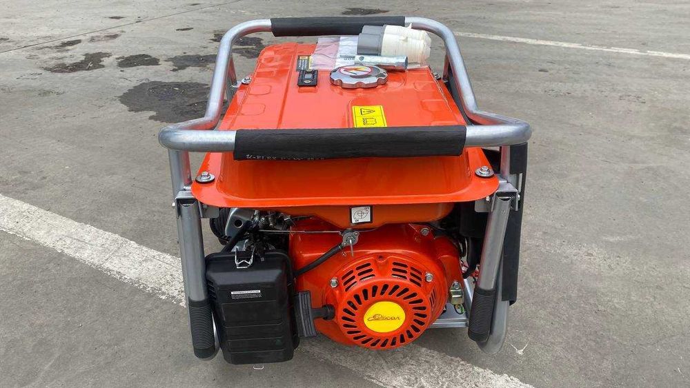 Генератор бензиновый OSCAR 2.5кВт