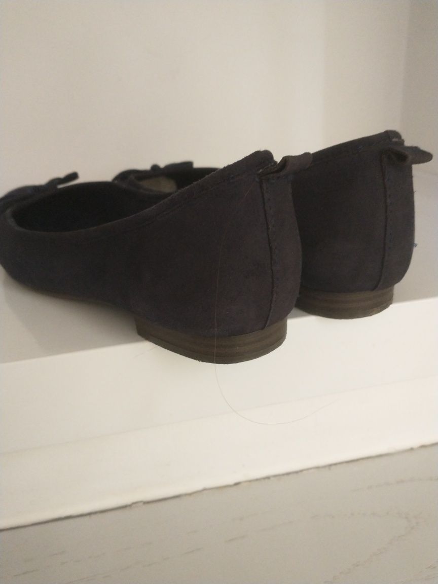 Granatowe baleriny Tamaris. Rozmiar 39.