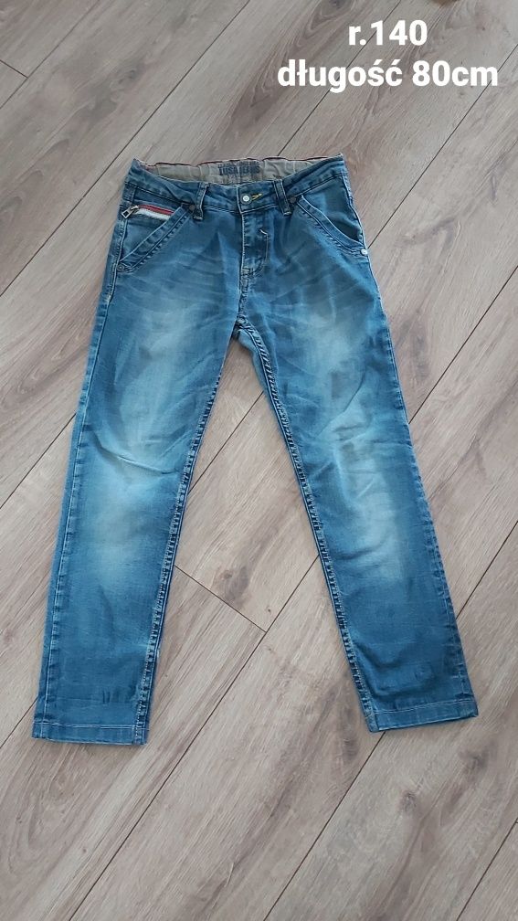 Jeansy dla chlopca r.140 .