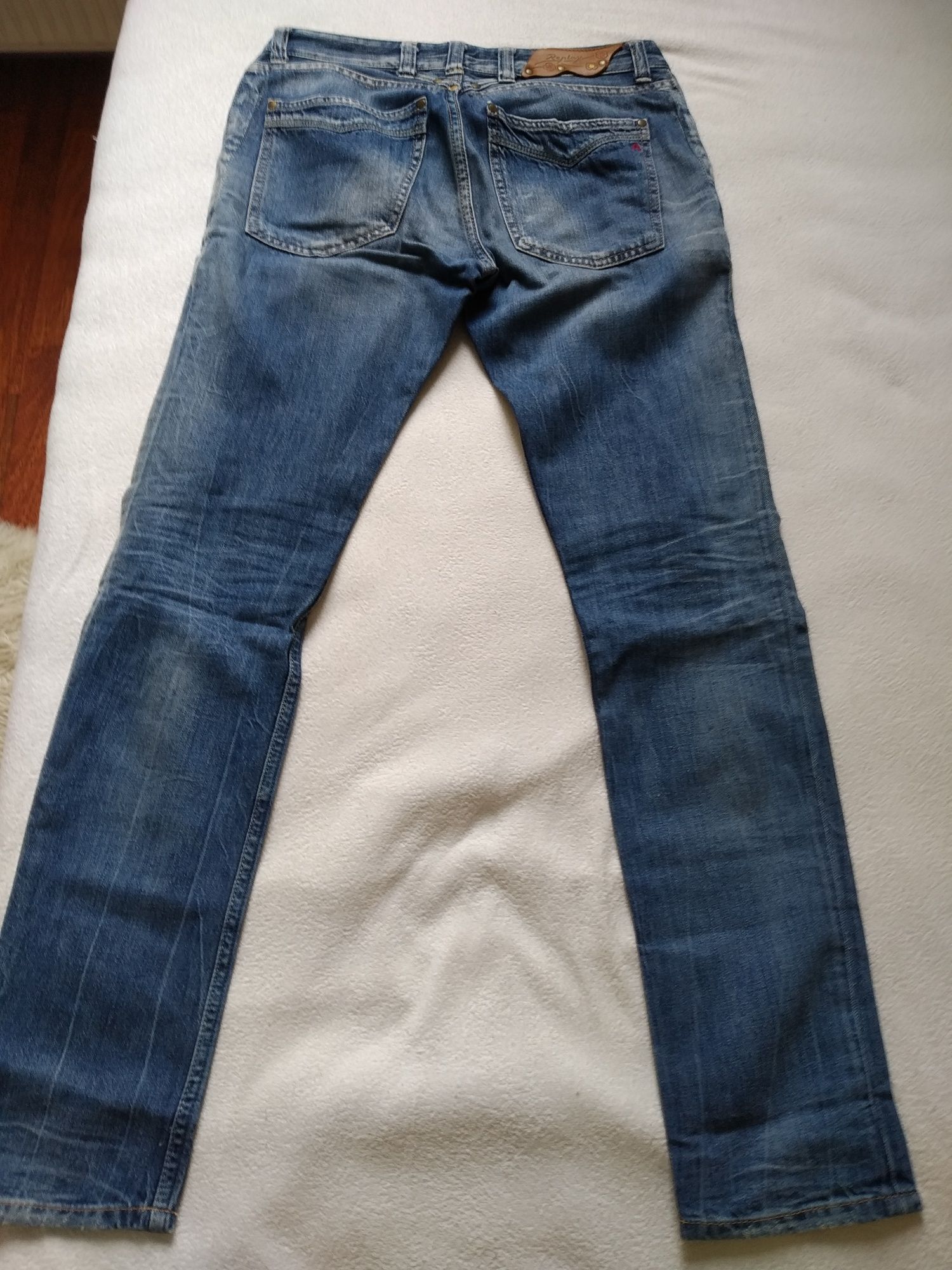Damskie jeansy Replay 27/32
