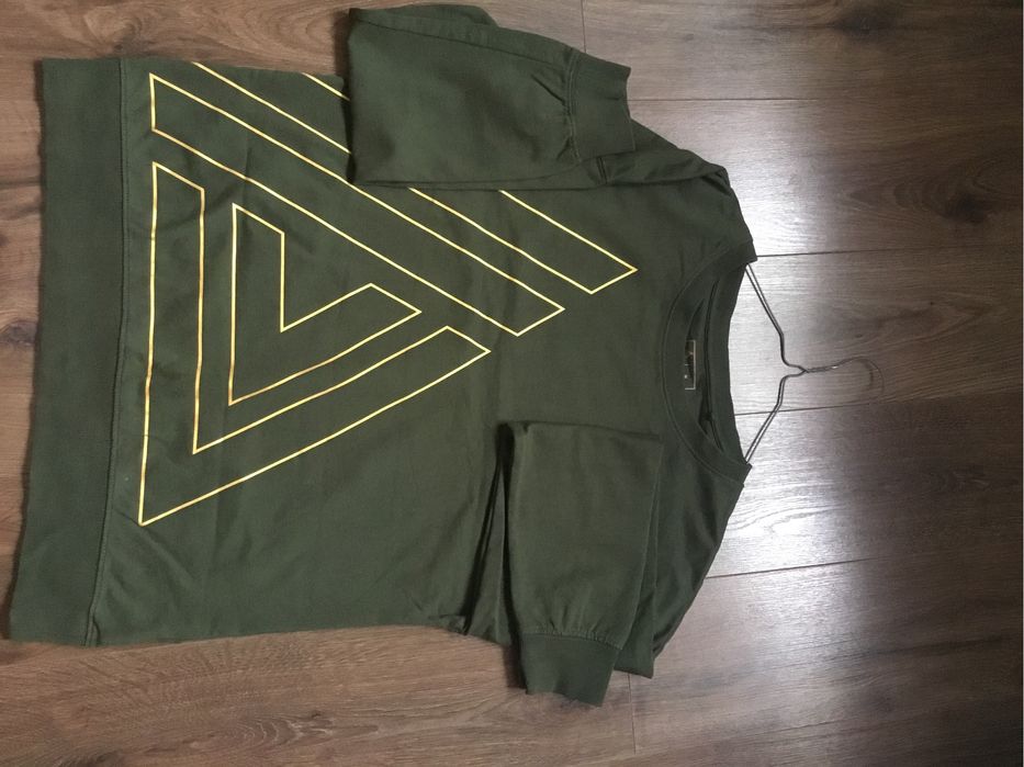 Нова кофта next