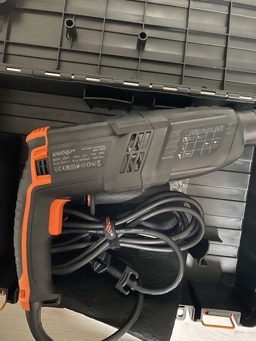 Перфоратор Dnipro M