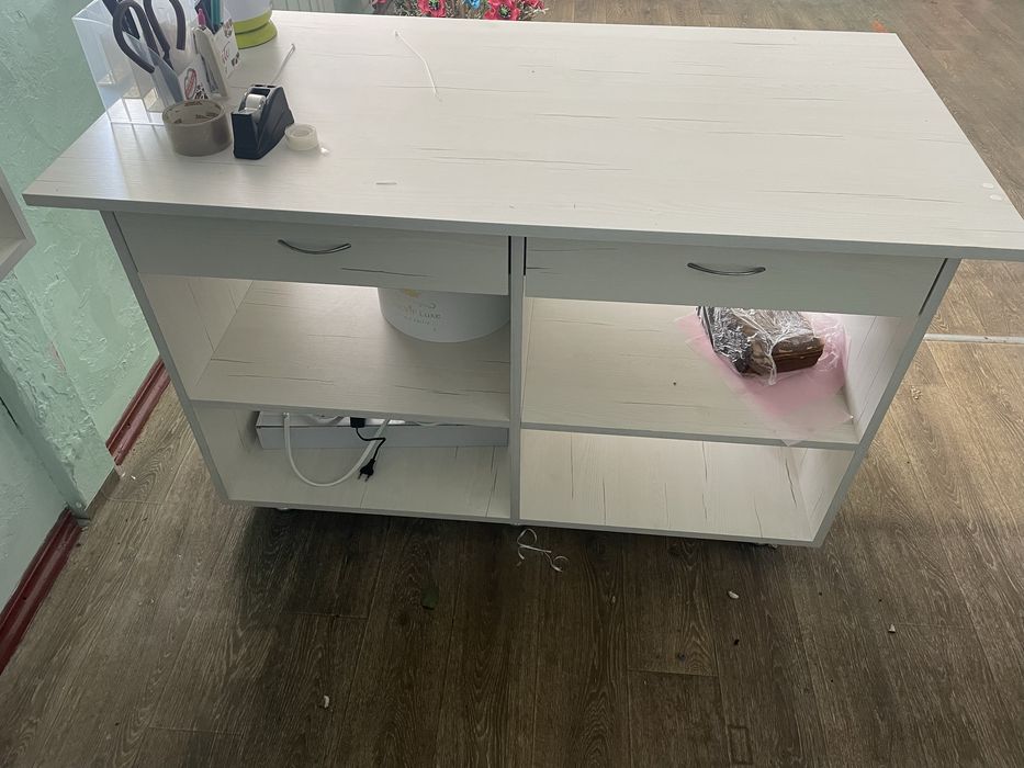 Продам стіл в чудовому стані