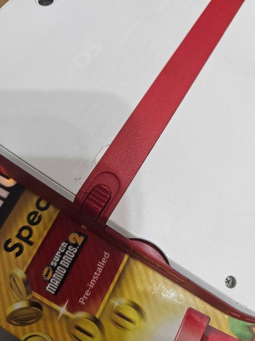 Nintendo 2DS completa com caixa