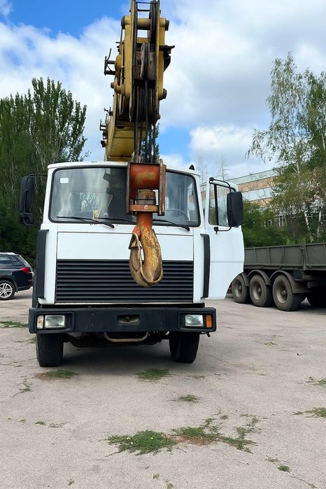 Продам автокран МАЗ 630303
