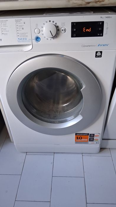 Máquina de Lavar Roupa