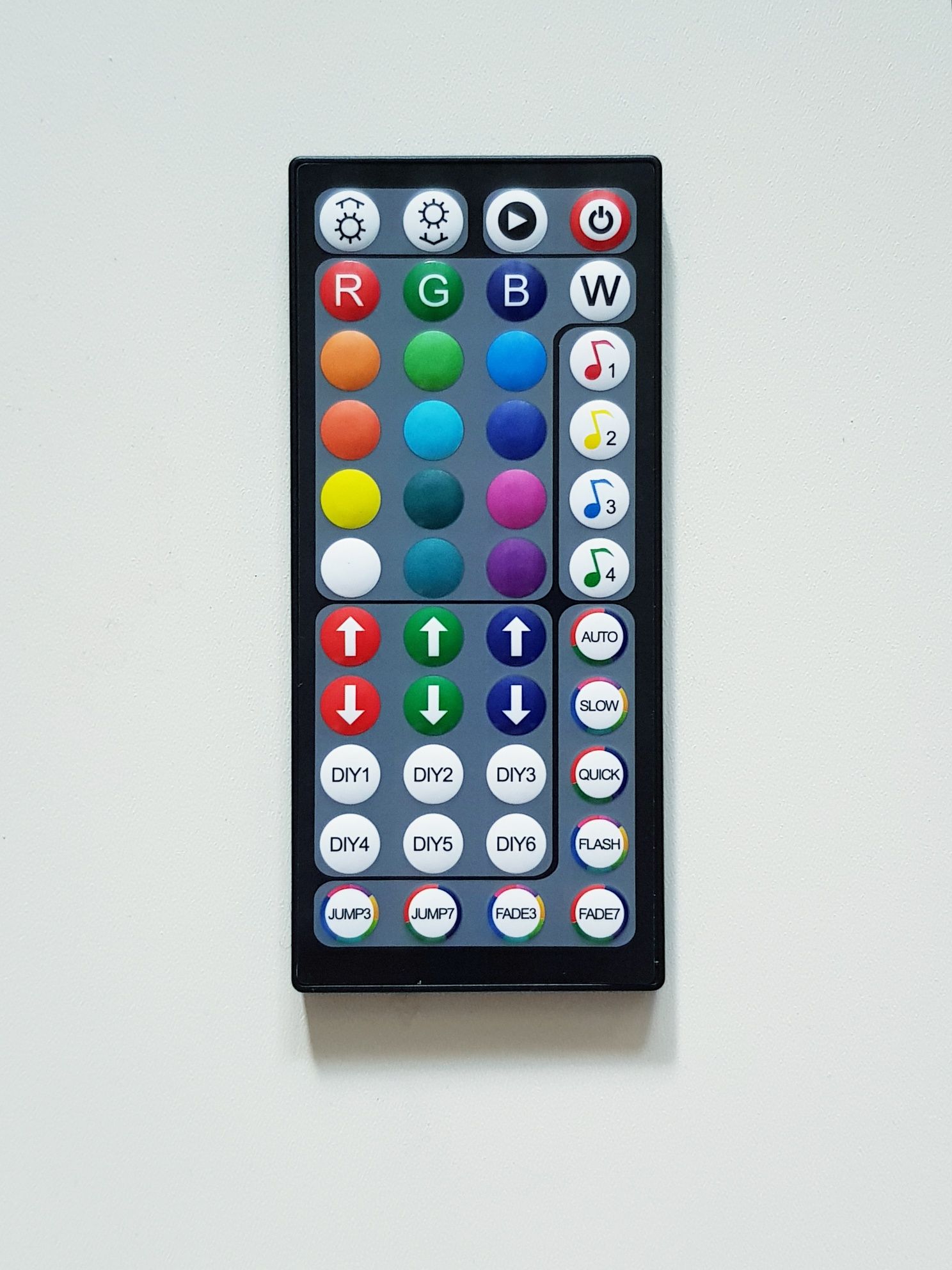 Taśma ledowa RGB 20m pilot DIY 44 przyciski + aplikacja bluetooth ledy
