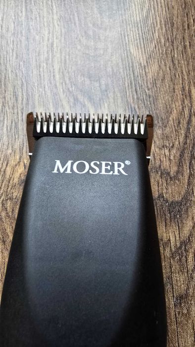 Maszynka Moser MAX50 z nasadkami 6mm oraz 13mm