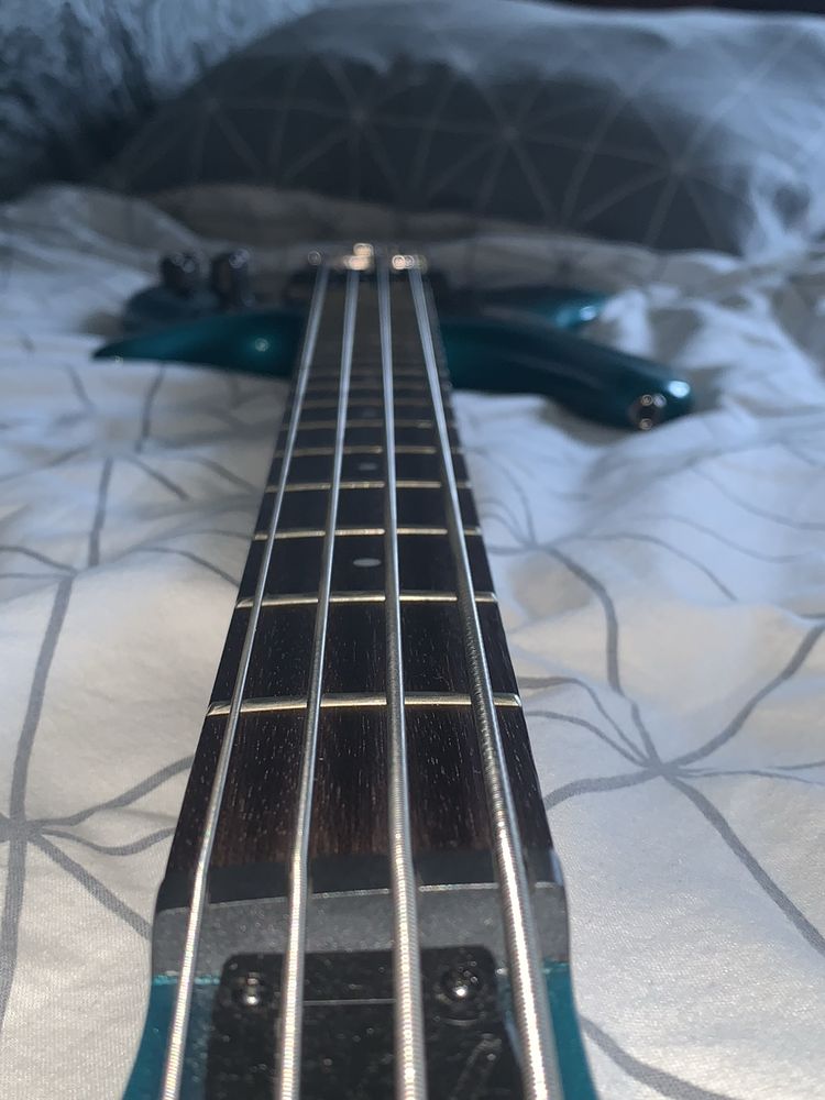 Ibanez sr300e+струни