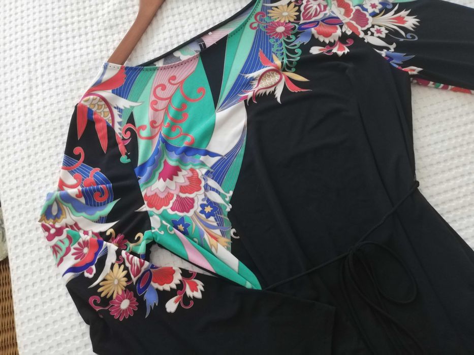 Vestido Curto / Túnica preto e estampado - M