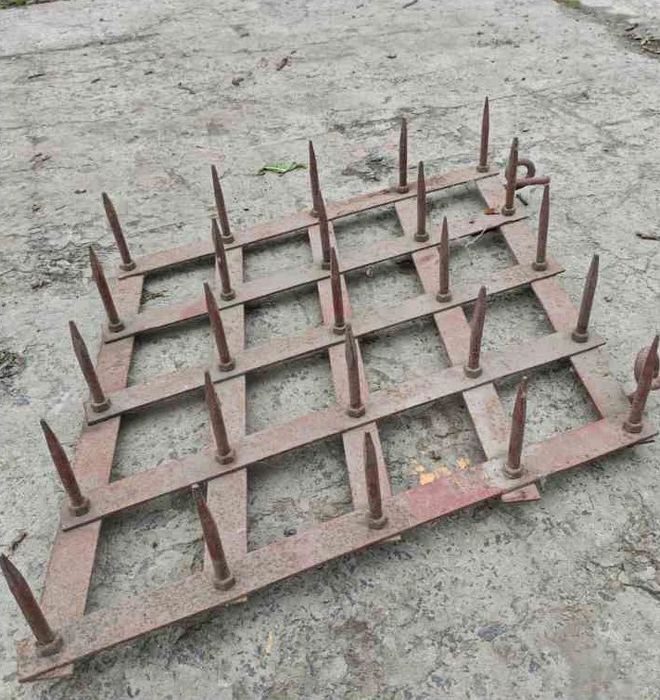 Продам борону металеву причіпну,  для розпушування грунту, не дорого!