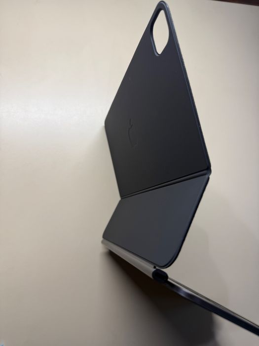 iPad Magic Keyboard для iPad Pro 13”