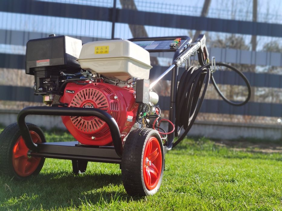 Myjka spalinowa 280 bar Karcher t-racer mosmatic 60'