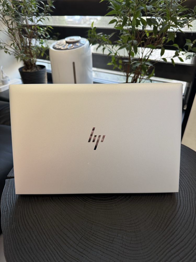HP EliteBook 840 G8 (i7-1185G7 16GB SSD512GB IPS) #0705