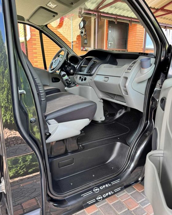 Продам Опель Виваро 2,0 d  2012 року