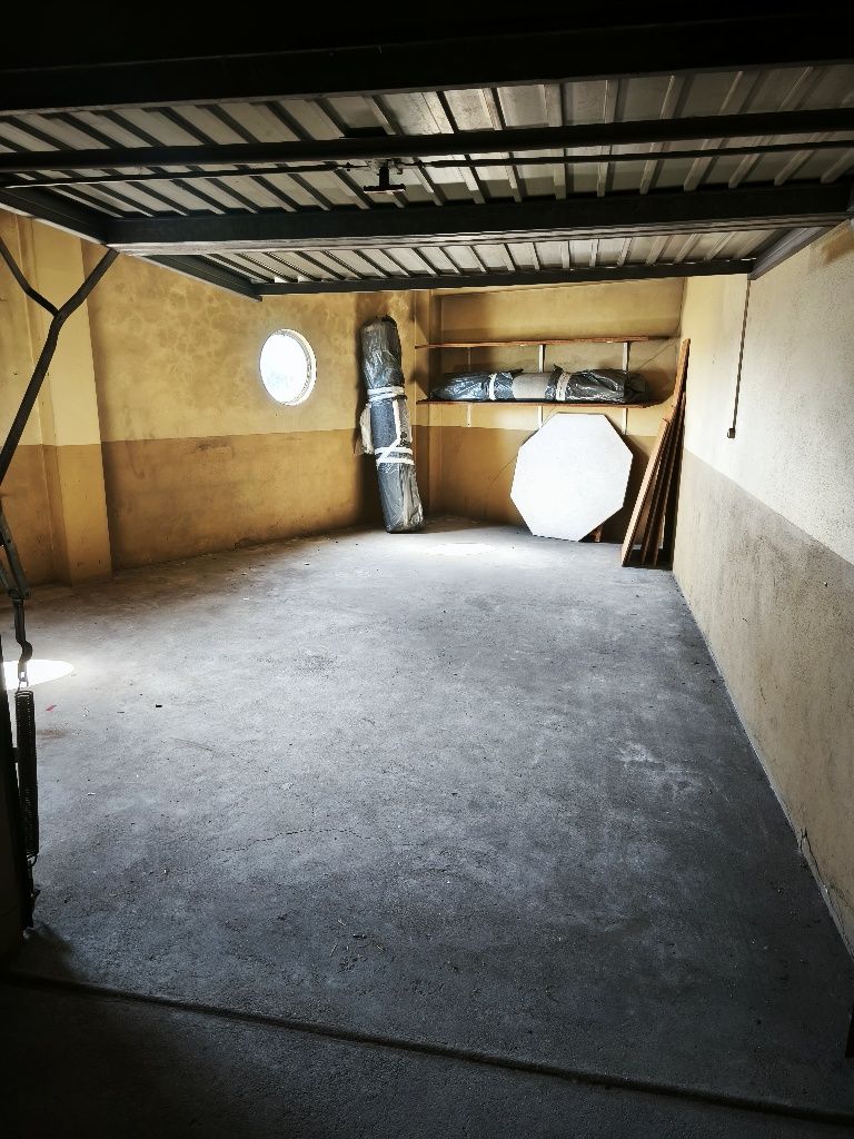 Garagem Fechada/ Box