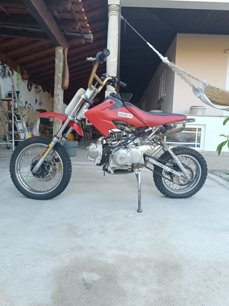 Vendo Moto de Cross 125