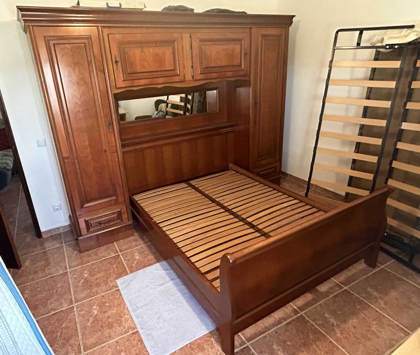 vende se cama com armario et roupeiro incluido