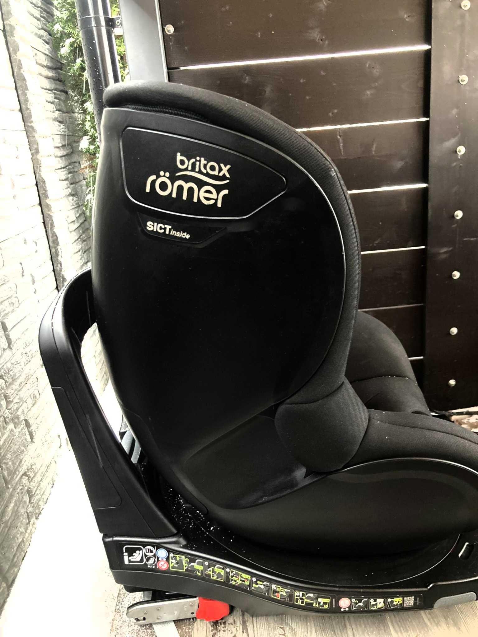 Fotelik samochodowy Britax Romer 360°.Stan bardzo dobry