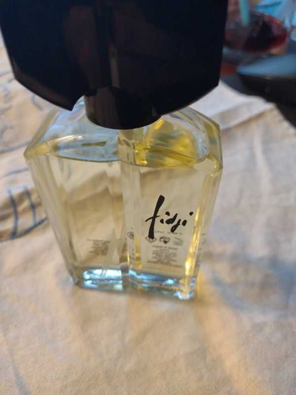 Guy Laroche Fidji perfumy