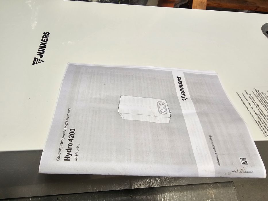 Piecykazowy podgrzewacz junkers hydro 4200