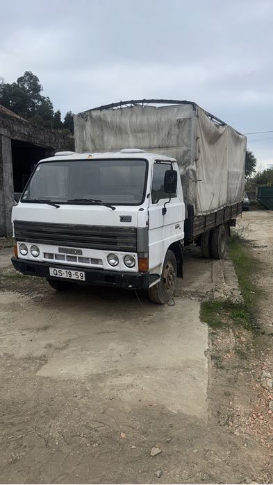 Mazda T3500 motor esta fora assim como a caixa