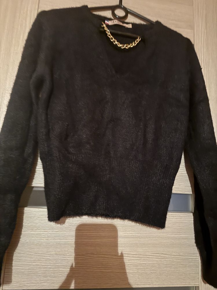 Czarny moherowy sweter damski