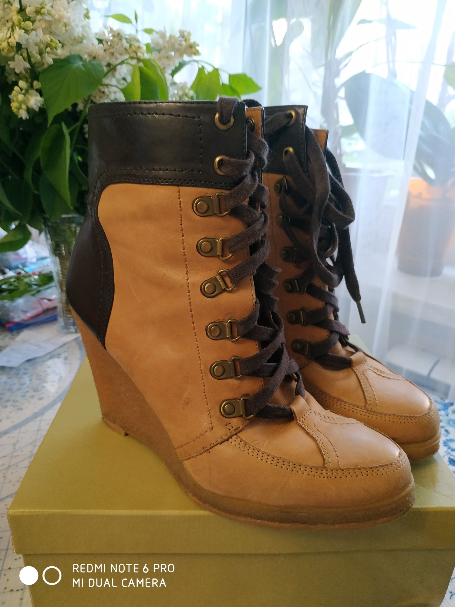 Ботільйони шкіряні фірми Zara 39 розмір