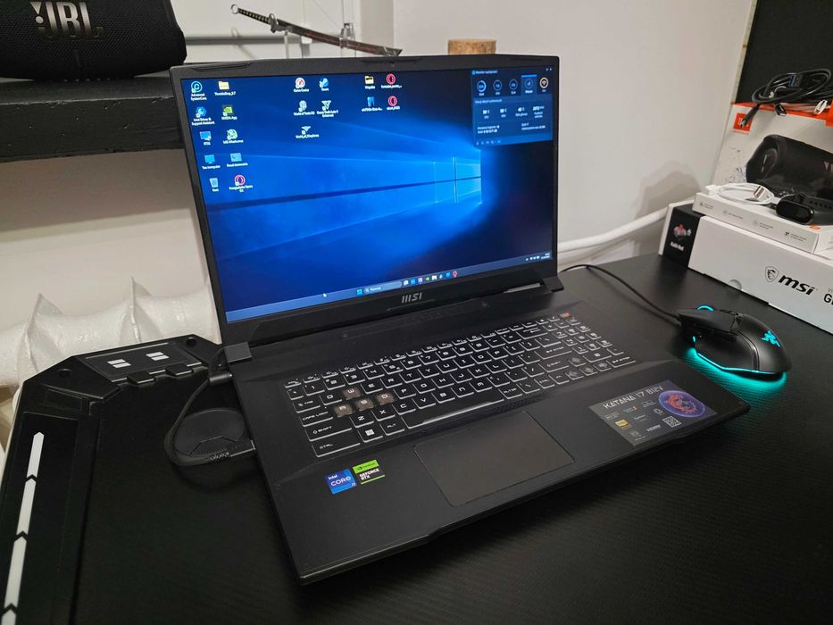 Laptop gamingowy MSI Katana 17