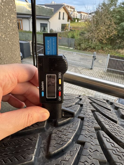 Opony zimowe Nokian 225 45 R17