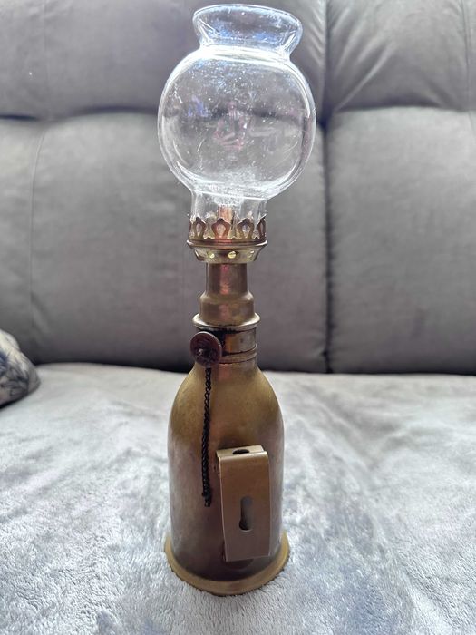 Керосиновая лампа Франция