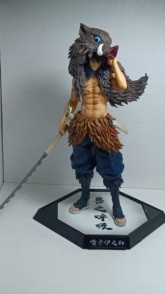 Figurka Anime Demon Slayer - Inosuke Hashibira 30 cm.