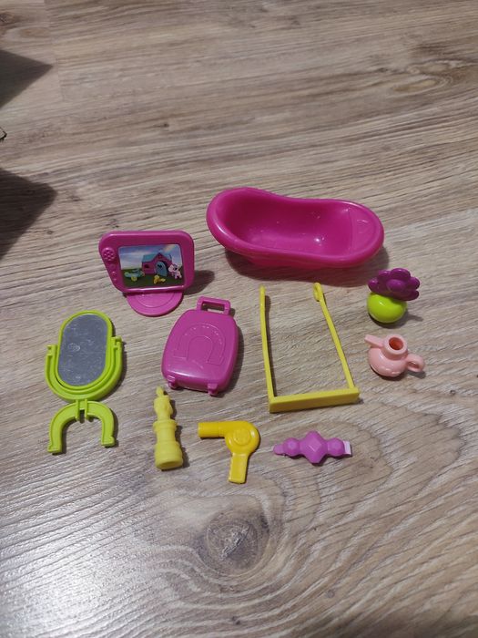 Akcesoria i mebelki dla lalek