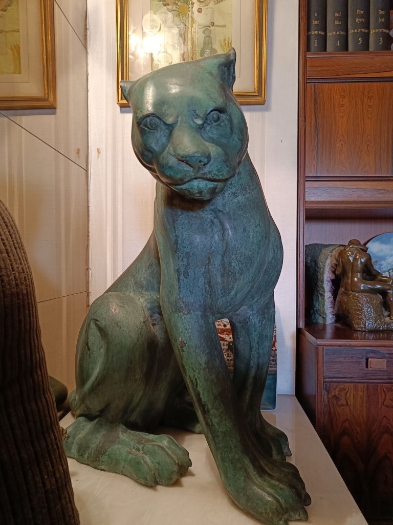 Estátua pantera em bronze