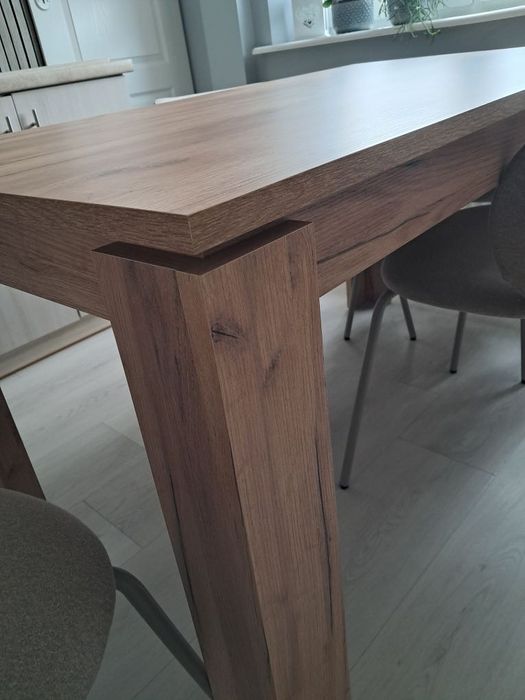 Stół drewniany kuchenny duży przepiękny