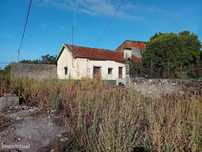 Moradia em pedra para restauro