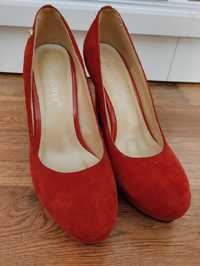 Туфлі замшеві червоні